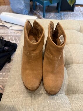 Toms Chestnut Suede Ankle Booties
